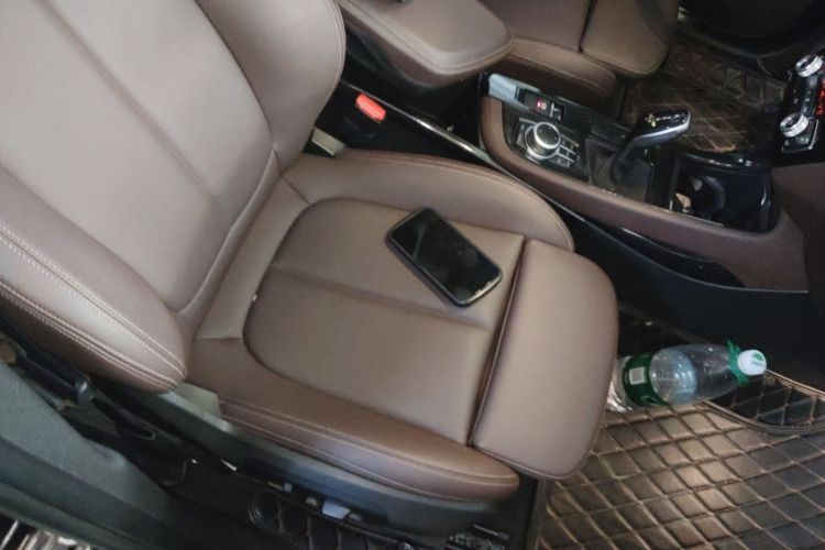 宝马X1 2020款 sDrive25Li 领先型局部细节41