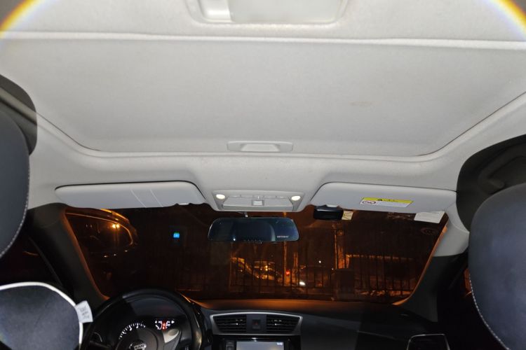 日产 轩逸 2016款 1.6XL  CVT尊享版中控内饰22