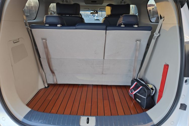 别克GL8 2023款 ES陆尊 舒适型中控内饰23