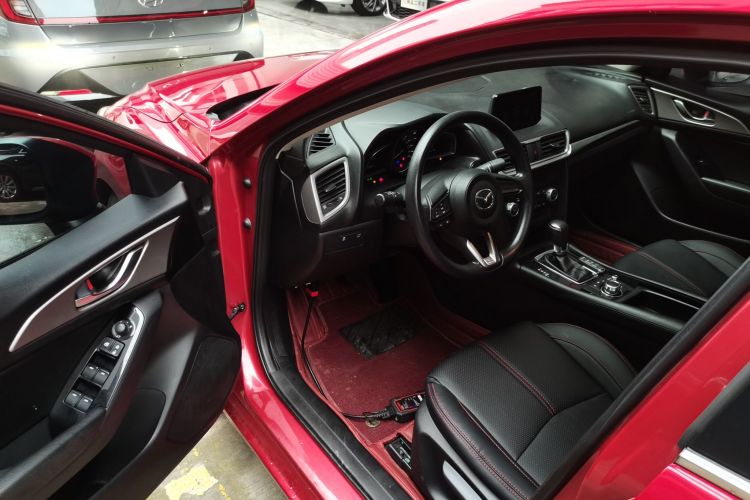 马自达3 昂克赛拉 2017款 三厢 1.5L 自动豪华型 国V中控内饰7003