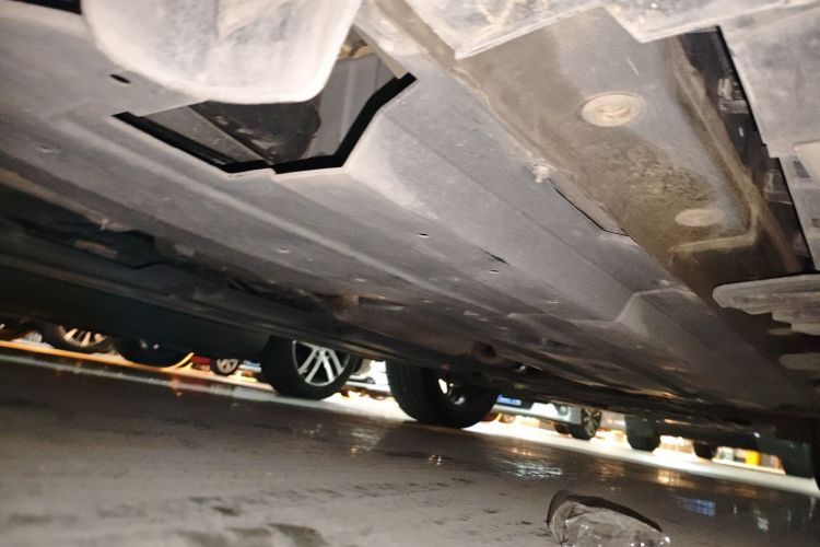 长安UNI-T 2022款 1.5T 运动版 尊贵型局部细节9002