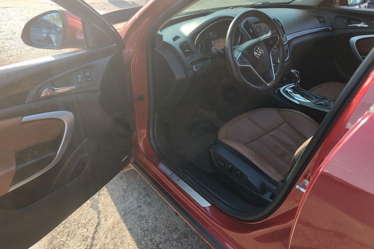 别克 君威 2014款 2.4L SIDI豪华时尚型中控内饰20