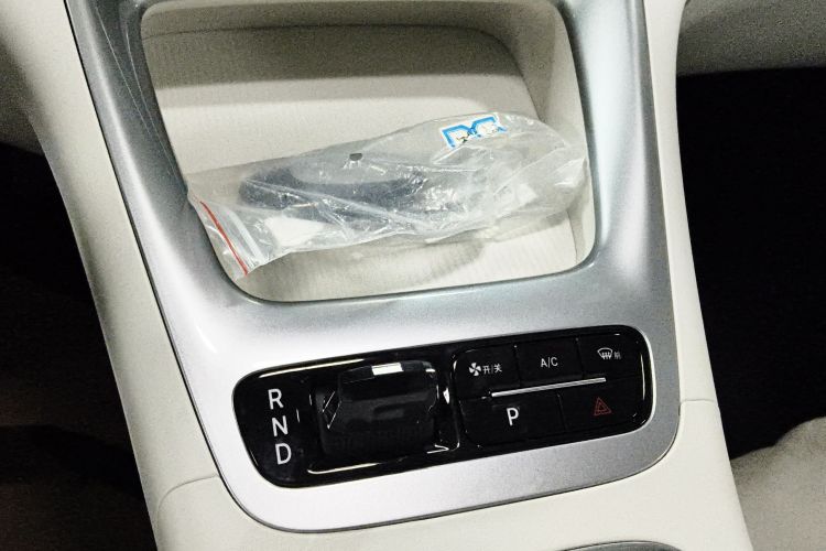 吉利银河 星愿 2026款 310km 青春版中控内饰18