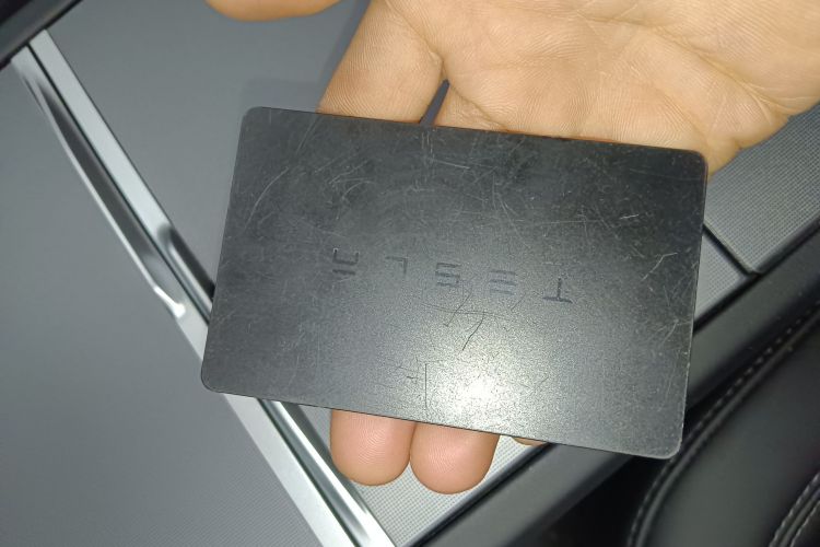 特斯拉 Model 3 2023款 后轮驱动版中控内饰7001