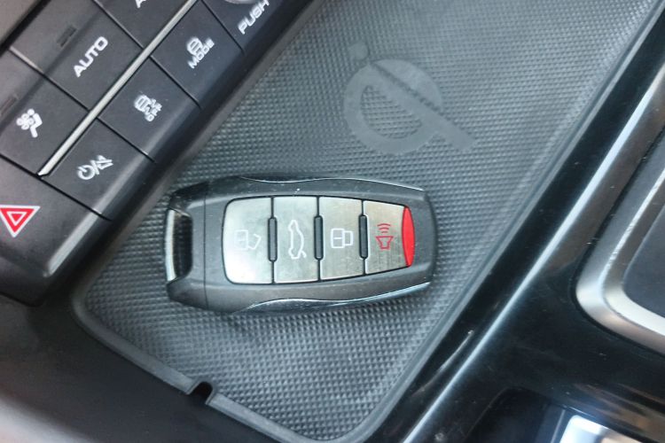 哈弗F7x 2021款 2.0T 两驱极智科技版中控内饰7001