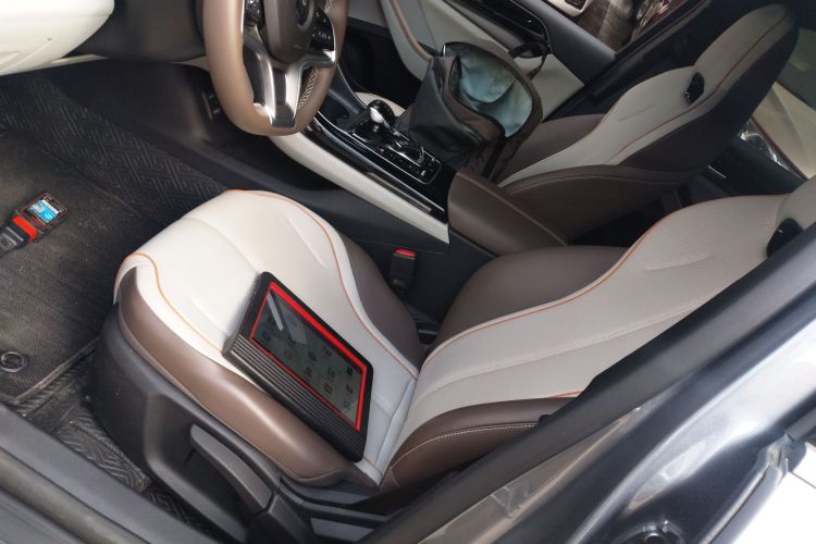 比亚迪 秦PLUS 2024款 荣耀版 EV 510KM领先型中控内饰19