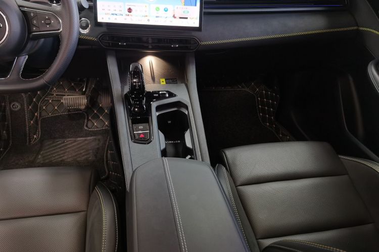 领克03 2023款 1.5TD DCT劲Pro中控内饰18