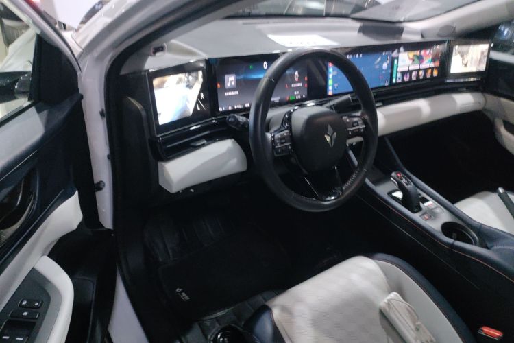 灵悉L 2025款 头号玩家版+超级加倍选装包中控内饰20