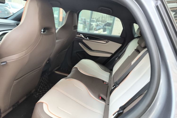 比亚迪 秦PLUS 2024款 荣耀版 EV 510KM领先型中控内饰7004