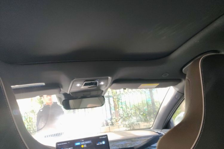 比亚迪 汉 2022款 DM-i 121KM 尊享型局部细节22