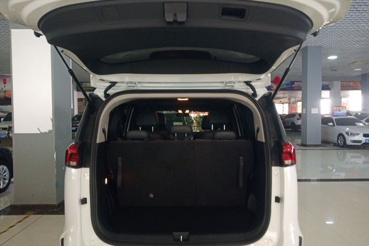 上汽大通MAXUS 大通G50 2022款 1.5T 自动畅游B机舱底盘23