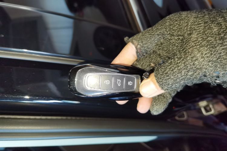 福特 领裕 2023款 EcoBoost 225 尊领型 7座（2/2/3）中控内饰11