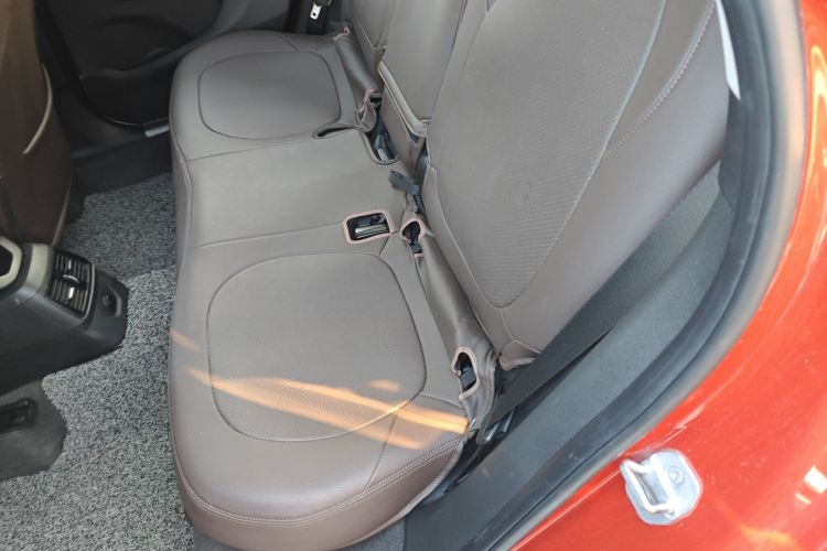 宝马2系旅行车 2016款 218i 领先型中控内饰21