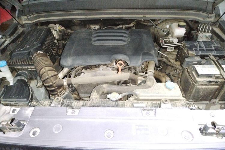 坦克300 2021款 城市版 2.0T 很有型机舱底盘24