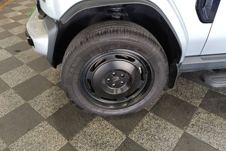 奇瑞iCAR V23 2025款 401两驱进阶版车身外观6002