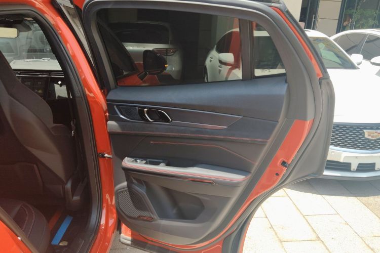 领克05 2020款 2.0TD 四驱劲Halo中控内饰45