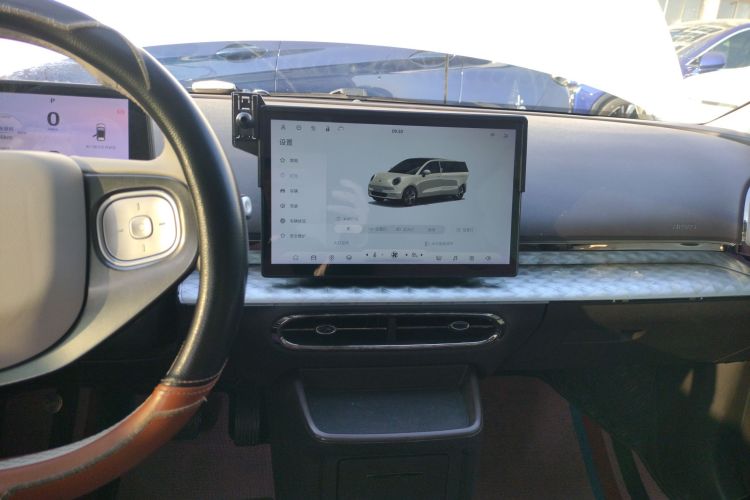 江淮钇为 钇为3 2023款 405km Lite中控内饰16