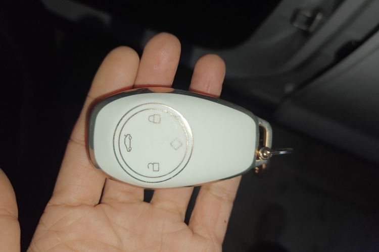 零跑汽车 零跑T03 2023款 200轻享版中控内饰11