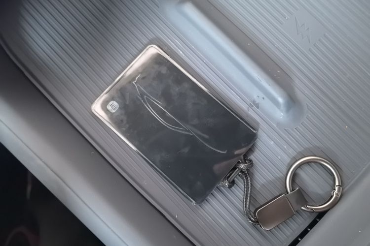 小米汽车 小米YU7 2025款 超长续航后驱版中控内饰7001