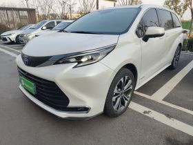 丰田 赛那SIENNA 2023款 2.5L混动 舒适版