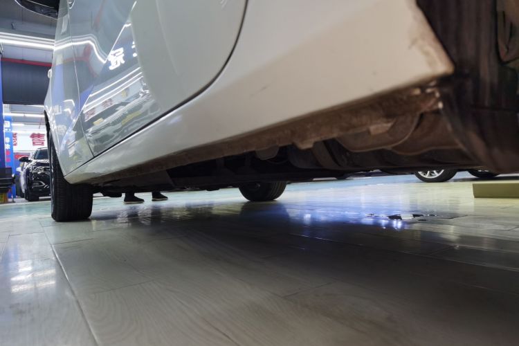 别克GL8 2021款 陆上公务舱 652T 舒适型局部细节9002