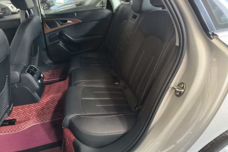 奥迪A6L 2017款 30 FSI 舒适型中控内饰21