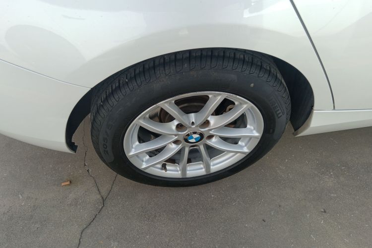 宝马1系(进口) 2016款 118i 领先型车身外观6008