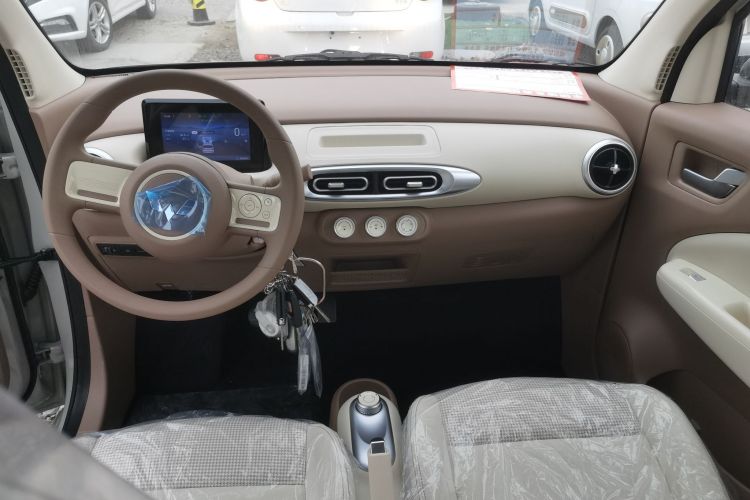 五菱汽车 宏光MINIEV 2025款 四门版 进阶款中控内饰12