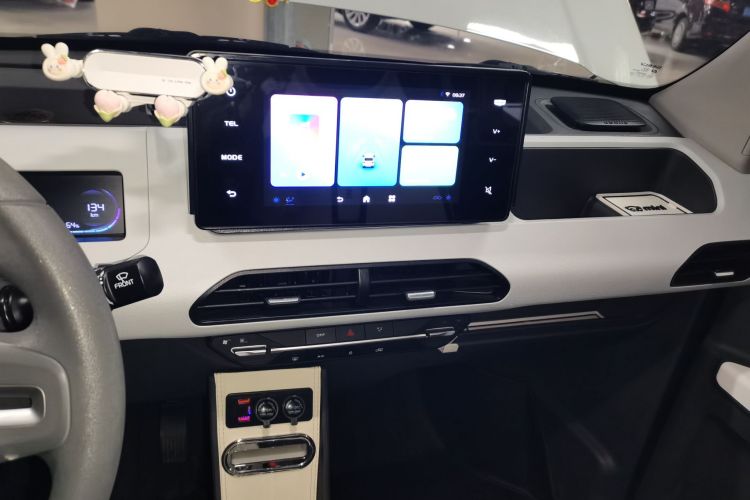 吉利银河 2024款 熊猫mini 200km 龙腾PRO版中控内饰16