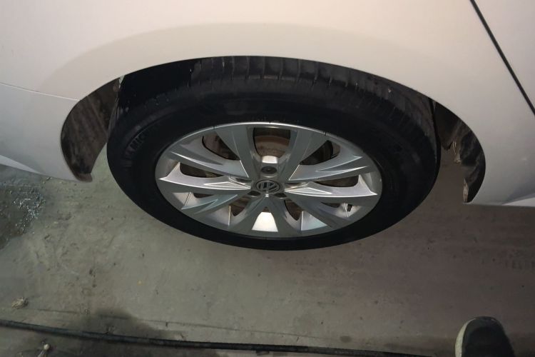 大众 朗逸 2017款 1.6L 自动舒适版车身外观6008