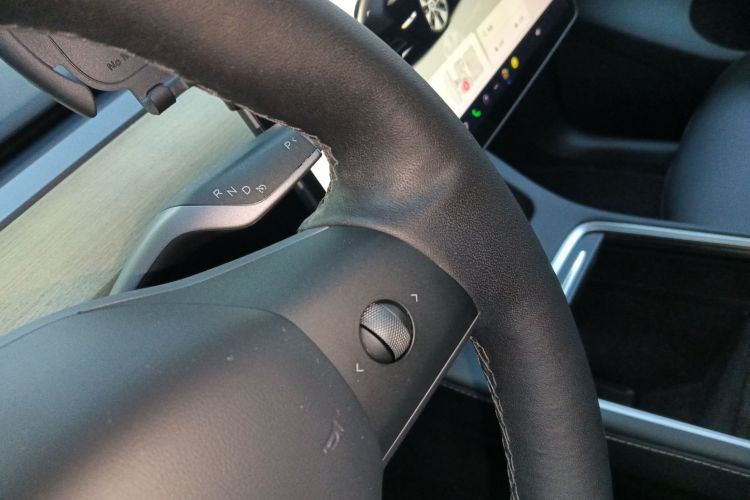 特斯拉 Model Y 2022款 后轮驱动版局部细节18