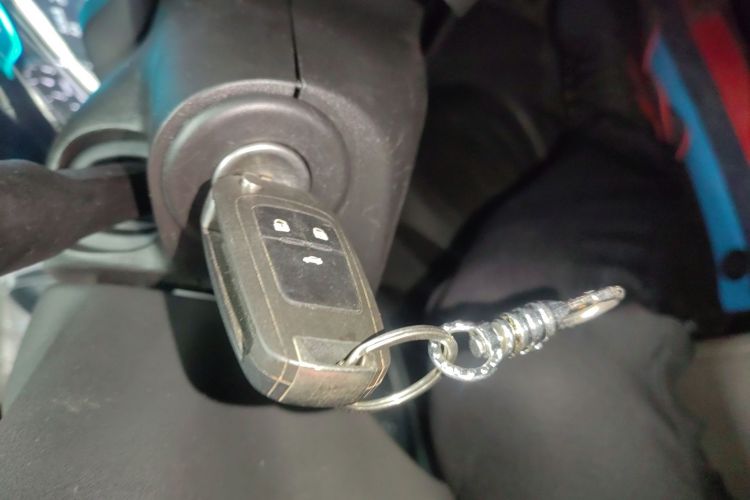 别克 英朗 2021款 改款 典范 1.5L 自动进取型中控内饰11