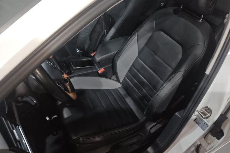 大众 速腾 2021款 280TSI DSG舒适智联版中控内饰19