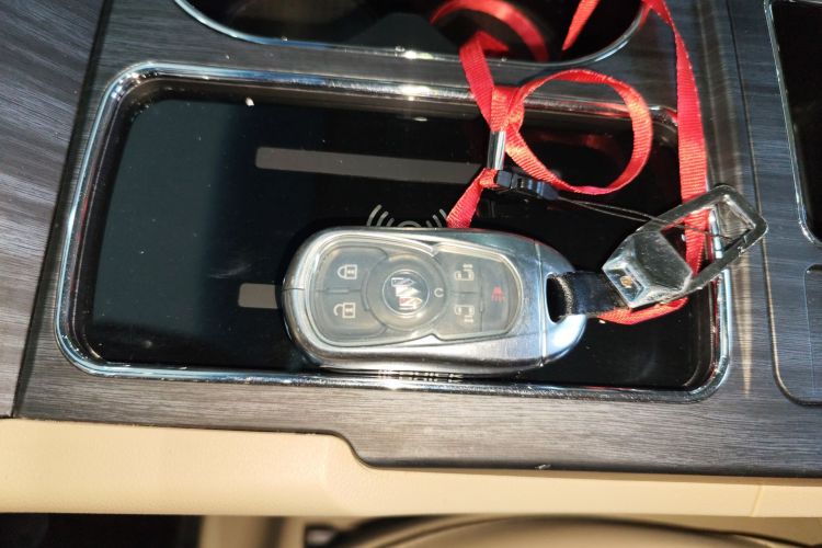 别克GL8 2023款 ES陆尊 尊享型中控内饰11