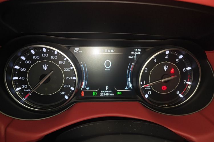 玛莎拉蒂 Levante 2022款 2.0T GT锋芒版中控内饰14