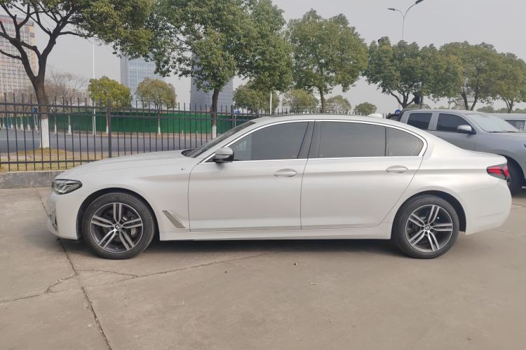 宝马5系 2021款 改款 530Li 领先型 豪华套装车身外观6003