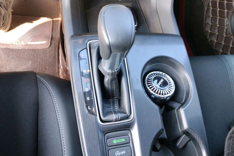 本田 思域 2022款 240TURBO CVT燃动版局部细节18