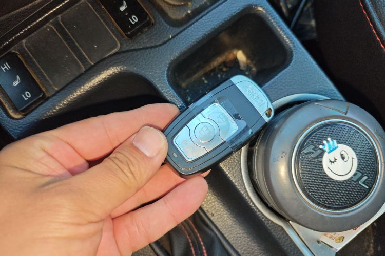 哈弗H6 2017款 红标 运动版 1.5T 手动两驱精英型中控内饰7001