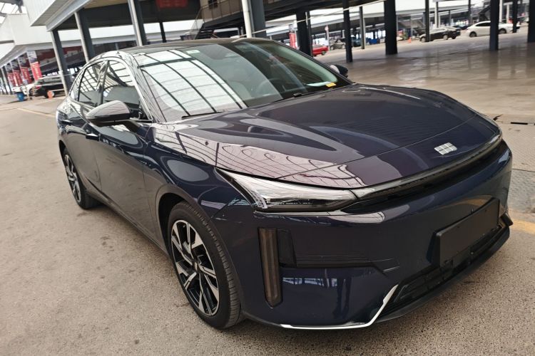 吉利银河 银河L6 2023款 125km 星舰车身外观3