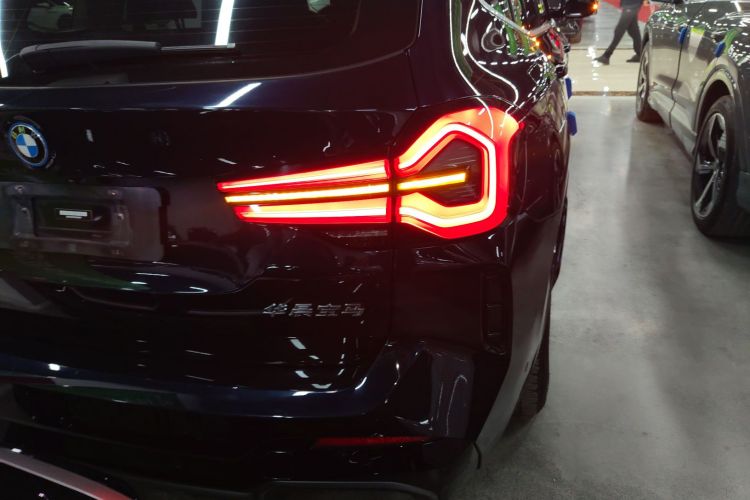 宝马iX3 2022款 领先型车身外观6006