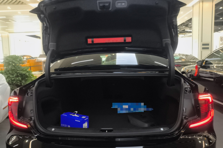 沃尔沃S90 2024款 B5 智远豪华版机舱底盘23