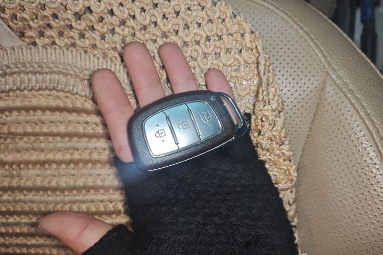 北京现代ix35 2013款 2.0L 自动两驱智能型GLS 国IV中控内饰11