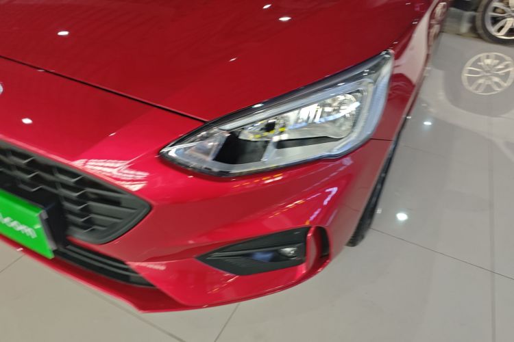 福特 福克斯 2020款 两厢 EcoBoost 180 自动锋潮型局部细节36