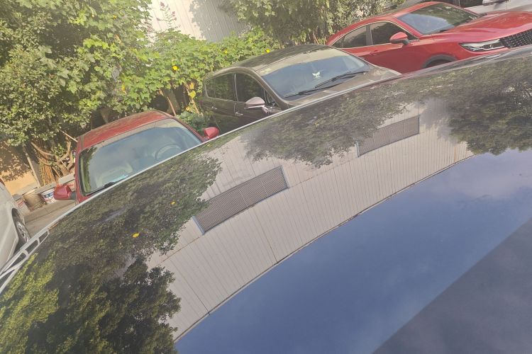 鸿蒙智行 问界M5 2022款 增程四驱性能版车身外观57