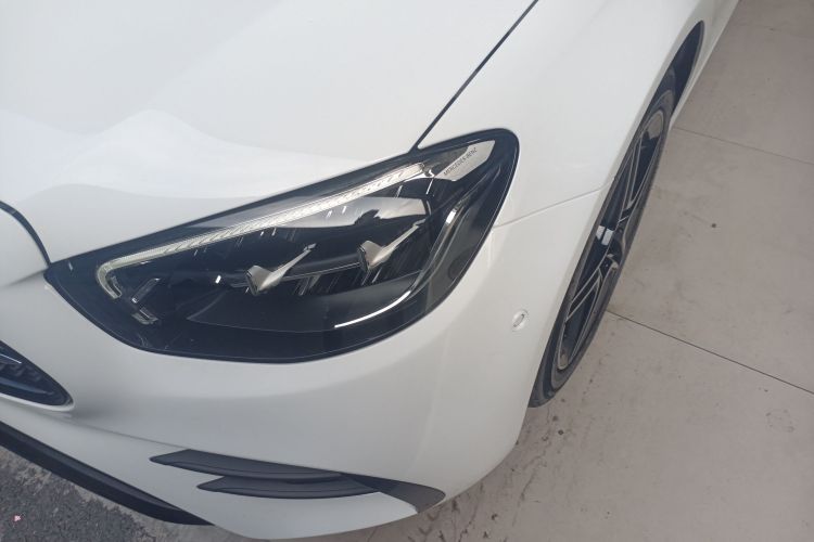 奔驰E级(进口) 2021款 E 260 时尚型运动版局部细节36