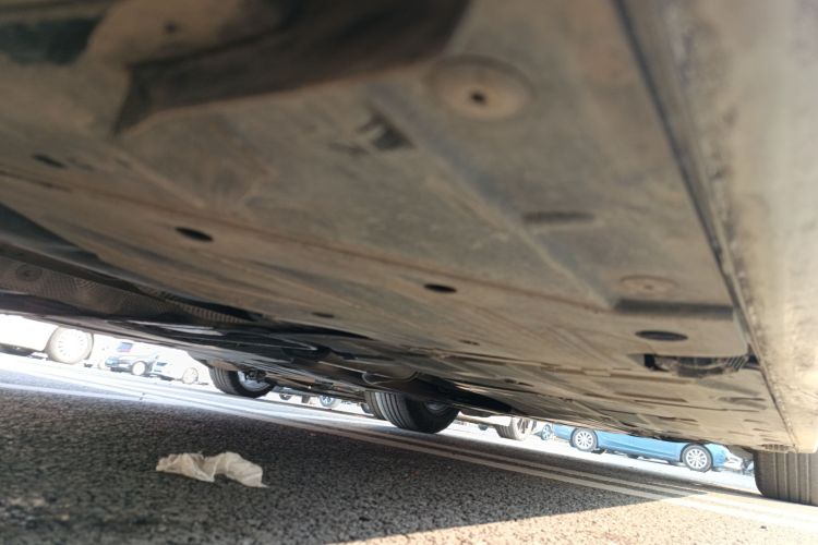 宝马3系 2013款 316i 进取型局部细节9002