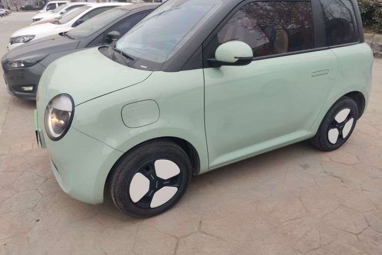 长安启源 长安Lumin 2022款 210km 香甜款车身外观4