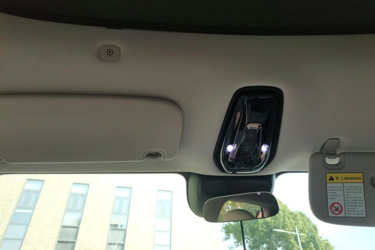 智己汽车 智己LS6 2023款 Max 标准版中控内饰22