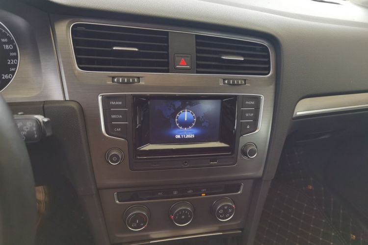 大众 高尔夫 2016款 230TSI 自动舒适型中控内饰16