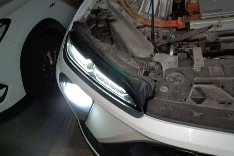 蔚来ES6 2019款 420KM 运动版车身外观6006